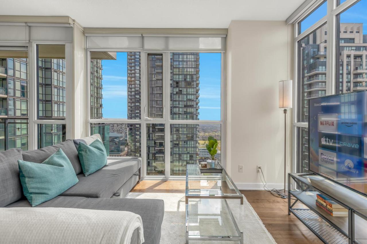 Ultra Luxurious 2.5 Bedroom 2 Full Bathroom 1 Parking Condo Near Sq1 Striking Views Mississauga Exterior foto